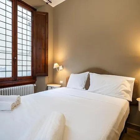 Il Campanile By Hotea Apartment Florenz